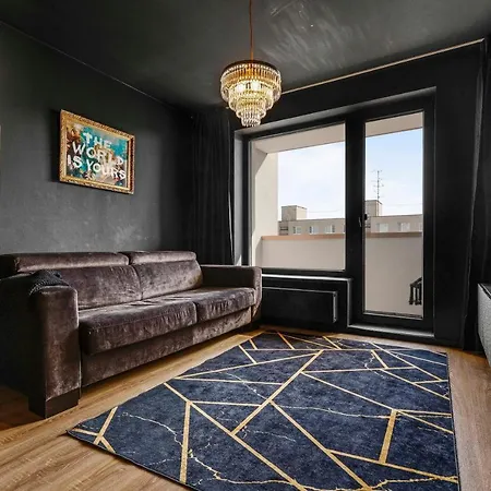 Lam Black - Ac - Balcony Братислава